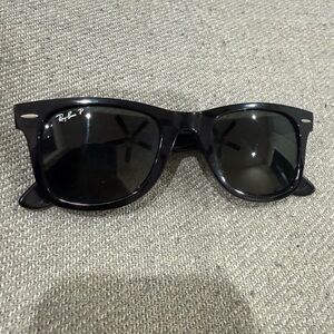 Ray-Ban Black Sunglasses